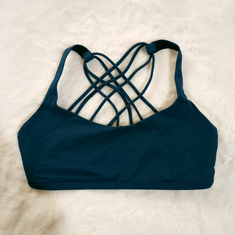 Lululemon Free to Be Bra, Size 8